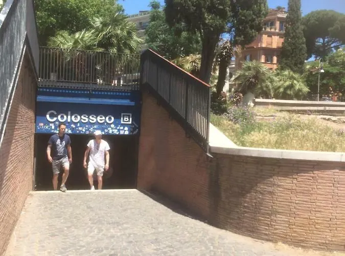 Casa Colosseo Whole Da Pamino & Priscilla * רומא